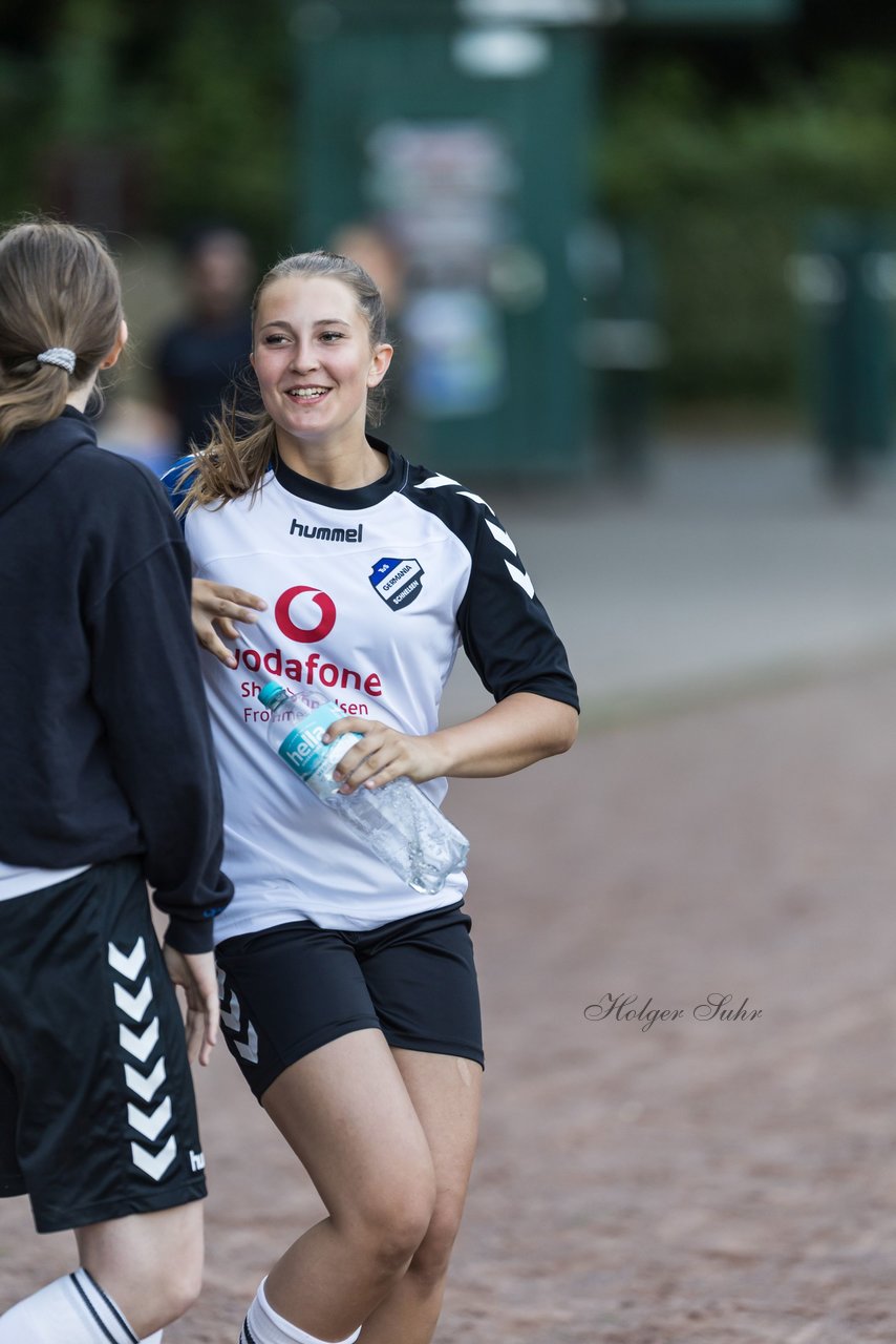 Bild 126 - Loewinnen Cup